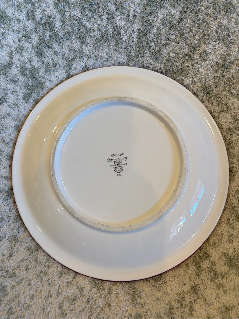 Strawberry Plaid Floral Serve Plate by Oneida NWT 12”x12”x1.50”
